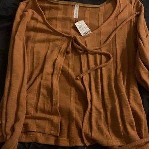 Long sleeve top